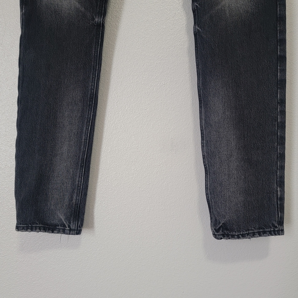 FEAR OF GOD ESSENTIALS mens Tapered Jeans in grey charcoal - Picture 5 of 10